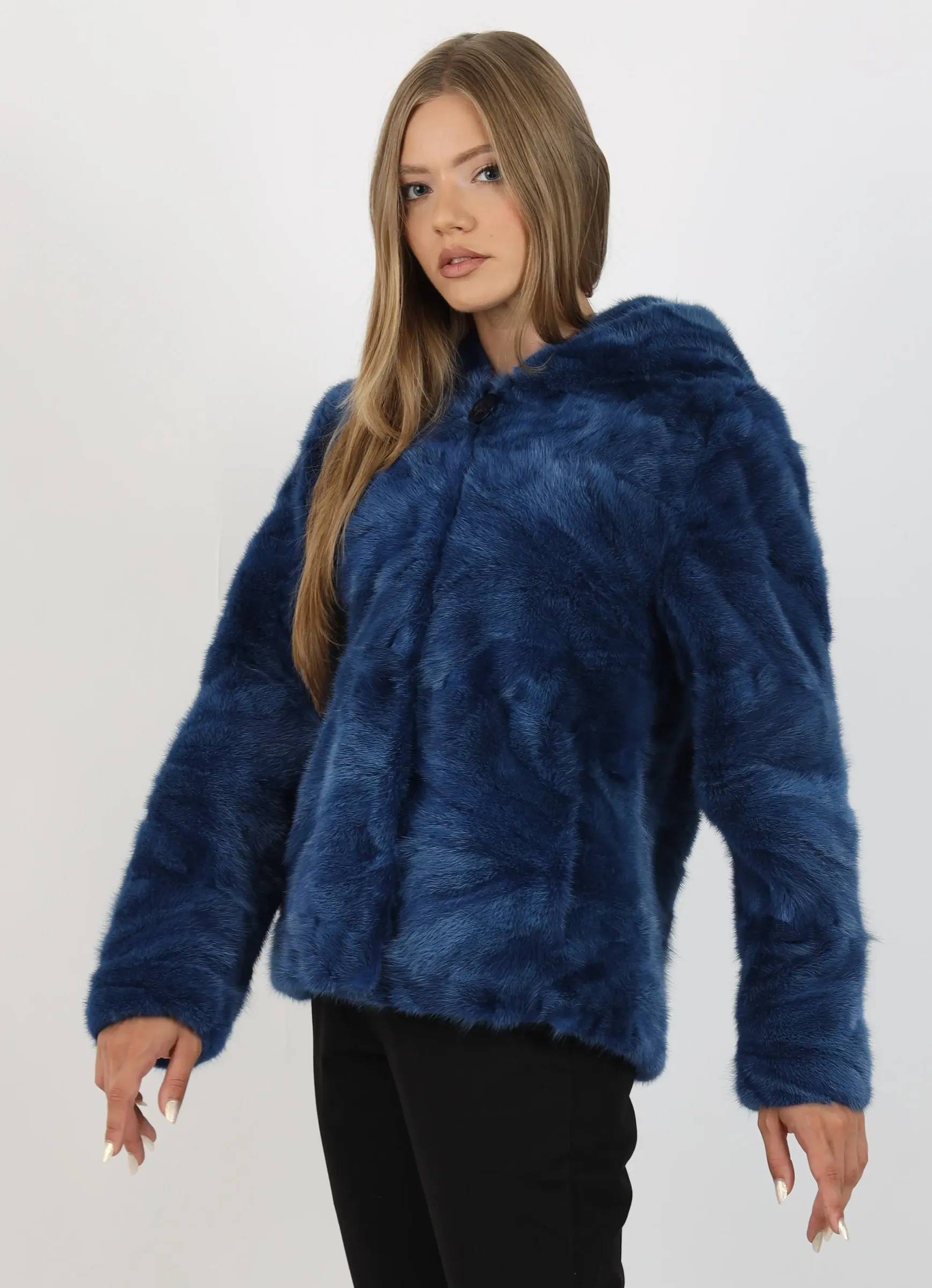 Haină de Damă din Blană de Nurcă cu Glugă Model Ocean Blue