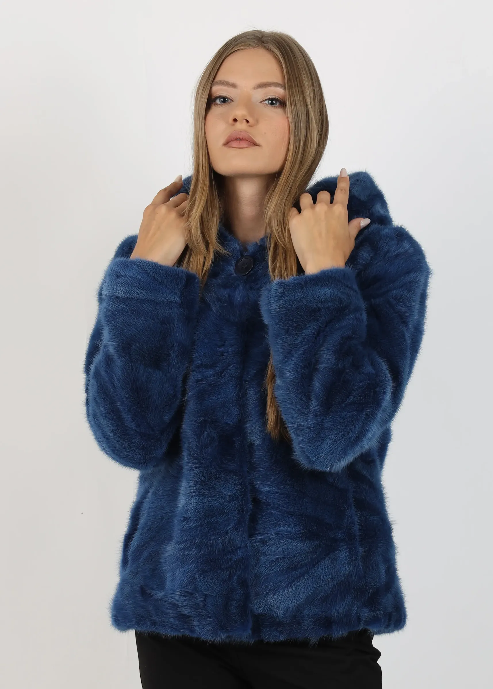 Haină de Damă din Blană de Nurcă cu Glugă Model Ocean Blue