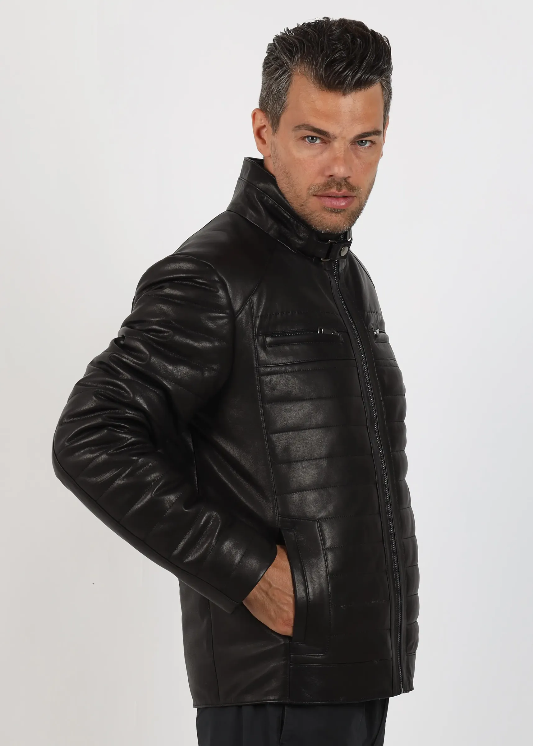Geacă de Bărbați Matlasată din Piele de Miel Urban Model Valentin Negru