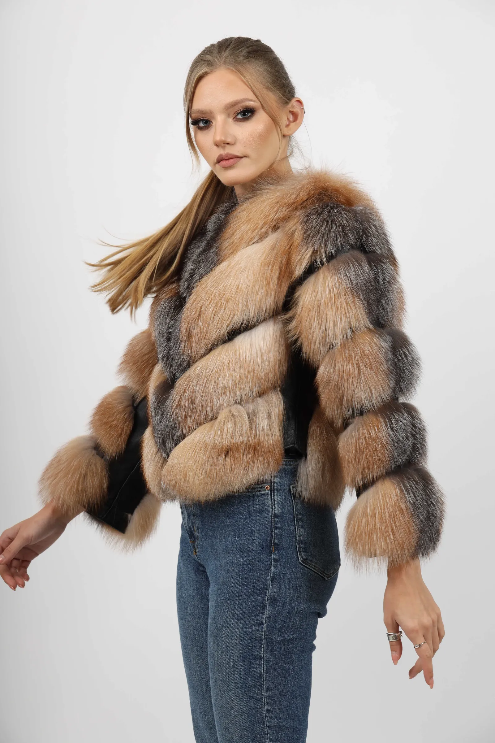 Haină de Damă din Blană de Vulpe Argintie Model Sonia 01 Otaban