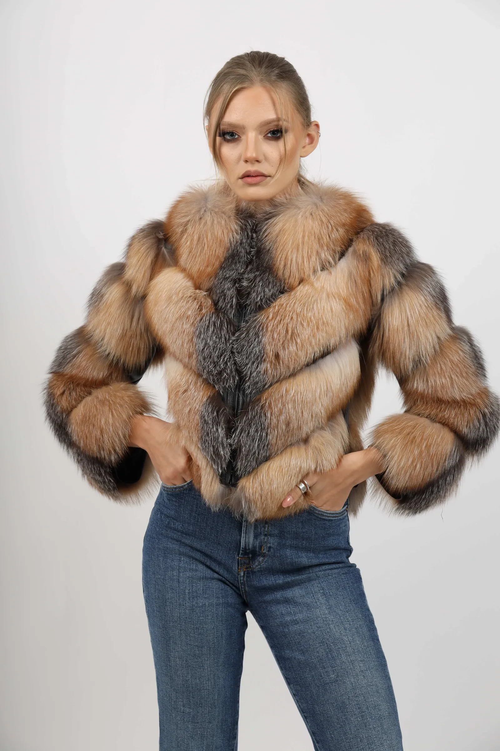 Haină de Damă din Blană de Vulpe Argintie Model Sonia 01 Otaban