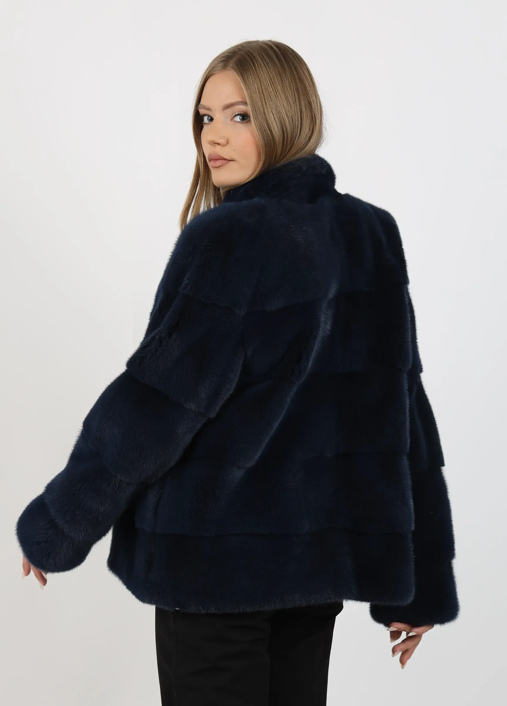 Haină de Damă din Blană de Nurcă Dark Blue Vizon