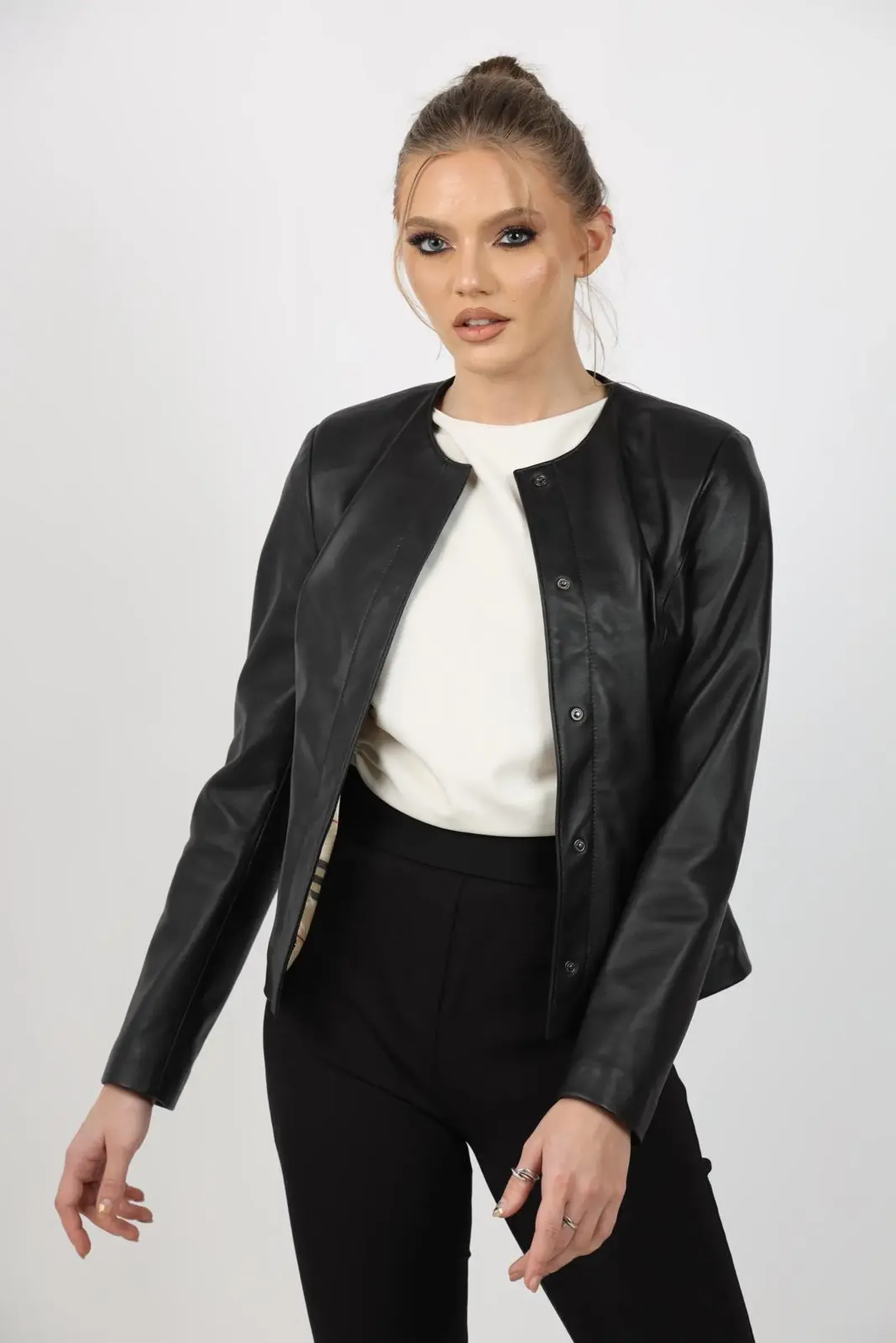 Geacă de Damă din Piele de Miel Tip Sacou Model Irene Negru