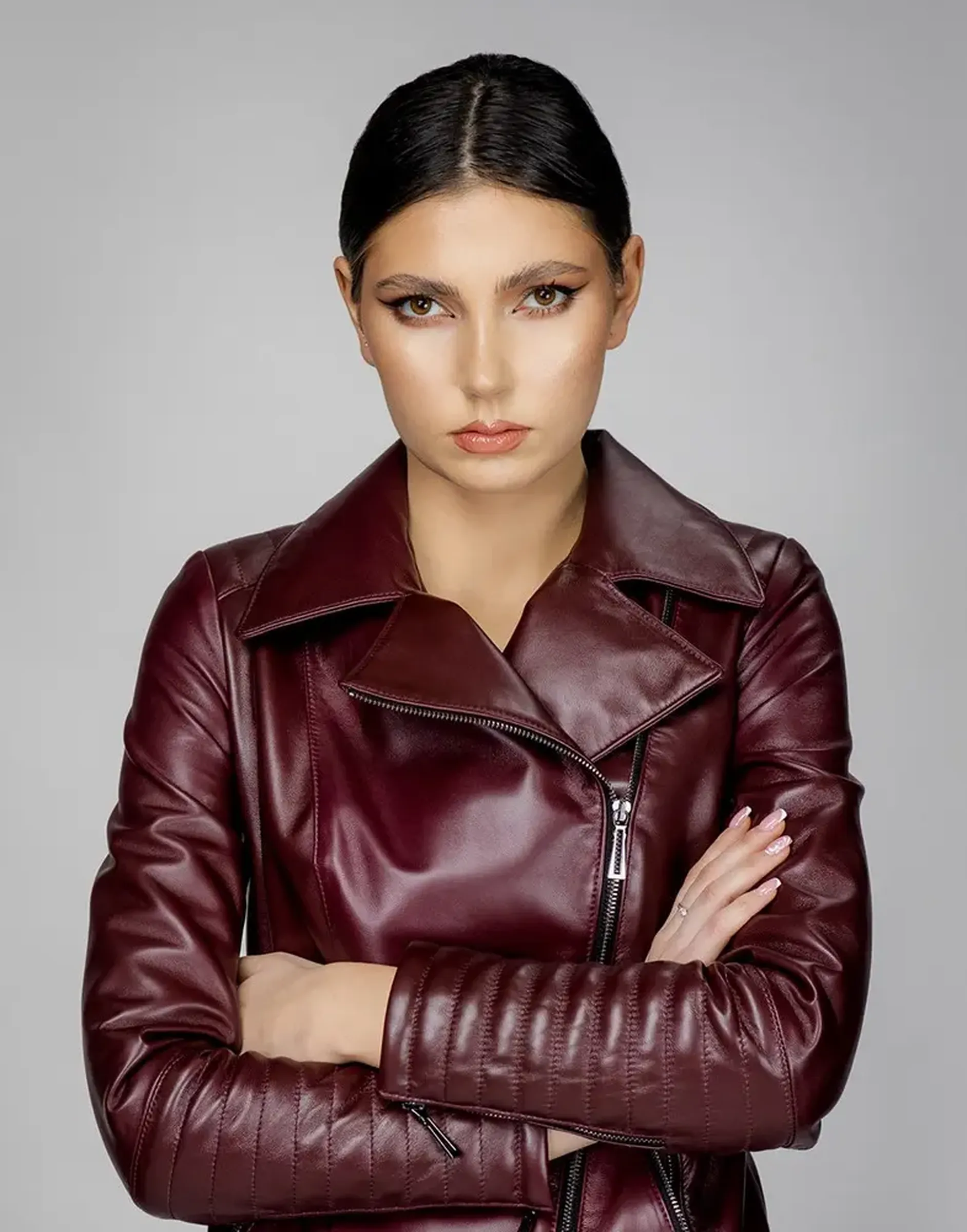 Geacă de Damă din Piele de Miel cu Revere Model Lavinia Grena