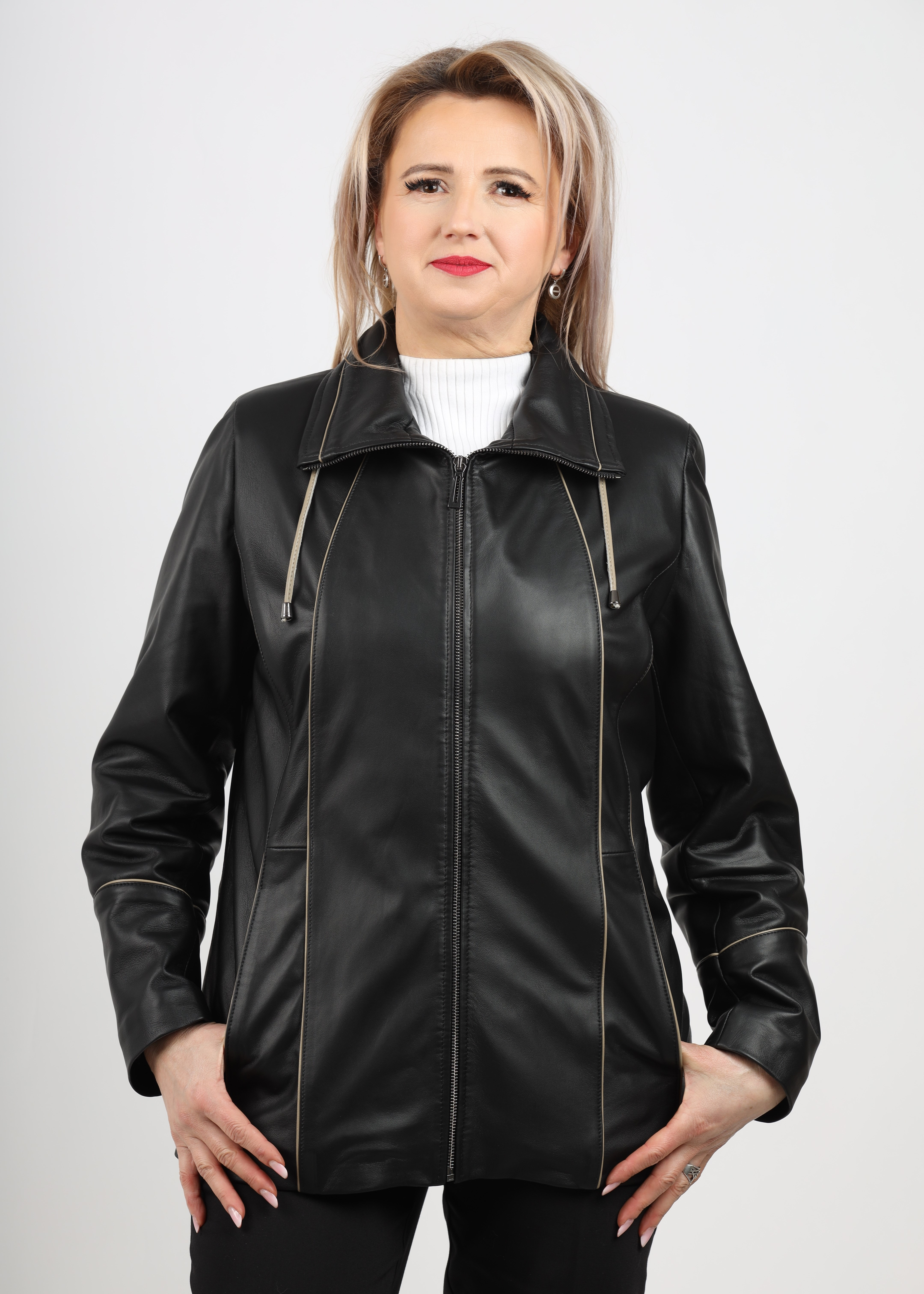 Geacă de Damă din Piele de Miel Model Iulia Negru - imagine 5