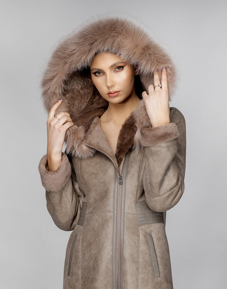 Cojoc de Damă Cambrat din Blană de Miel Napalan și Glugă din Vulpe Polară Model Alina - imagine 2