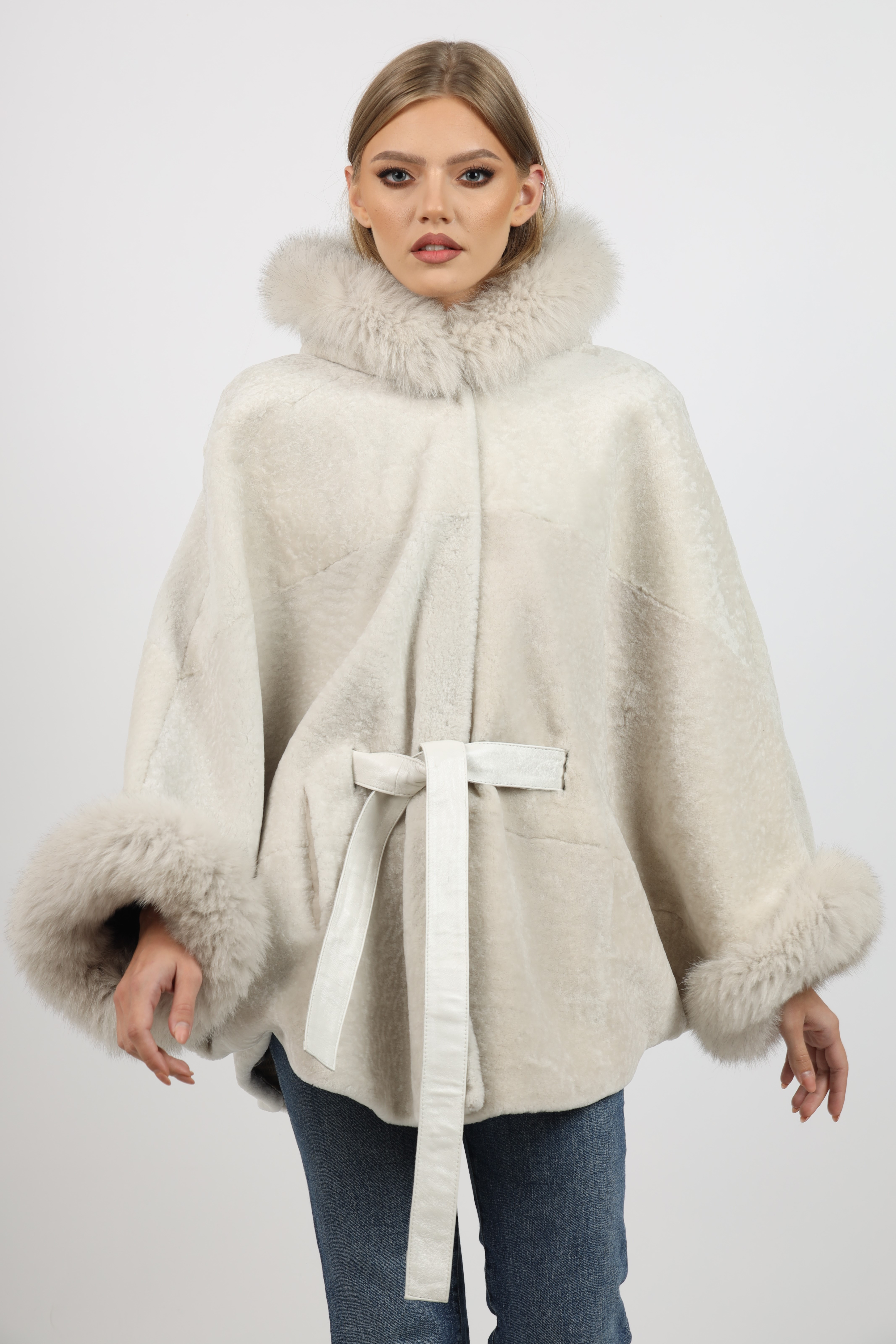 Poncho de Damă Universal din Miel Australian și Glugă din Vulpe Argintie Crem - imagine 4